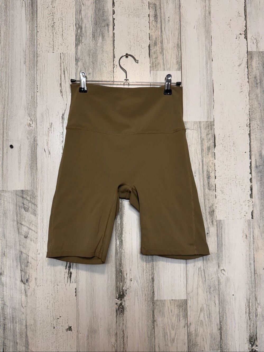 Zenana High Rise Seamless Waistband Biker Shorts Olive Army Green Womens Medium